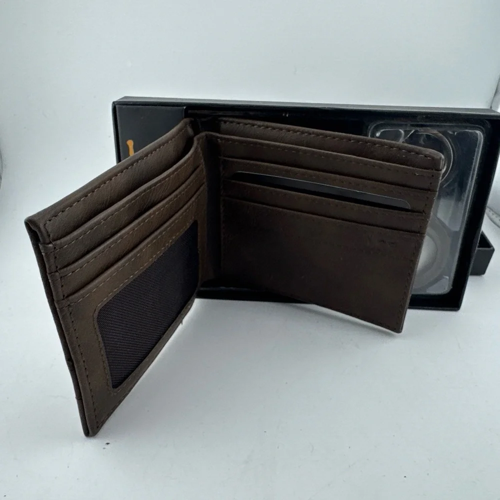 Lee Men's Brown Bifold Folding Wallet Solid with Logo Accent Credit Card
